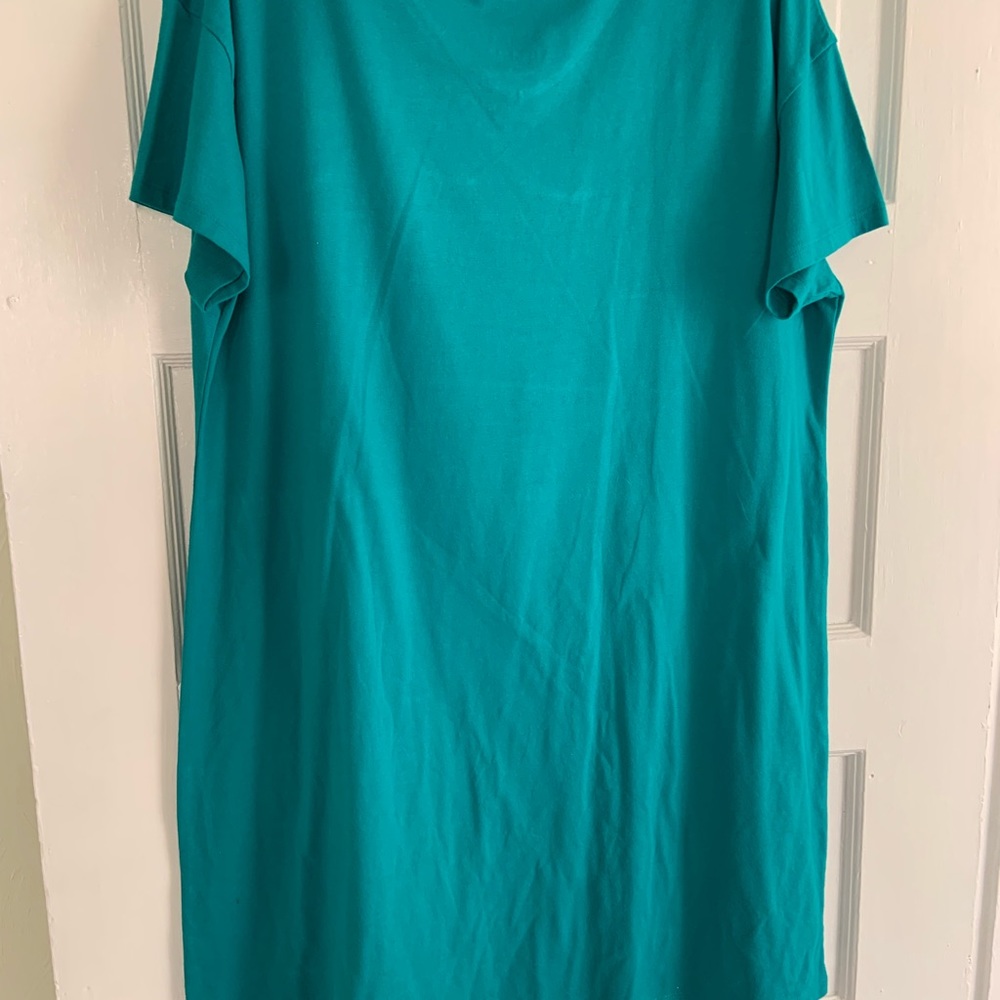 Woman’s long nightshirt - Picture 3 of 10
